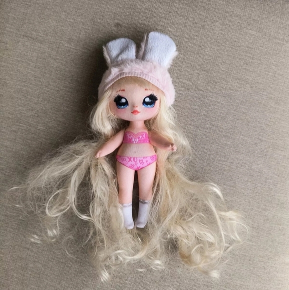 Na Na Na Surprise Doll MGA Entertainment Blonde Hair W/Pink Bunny Hat - Picture 1 of 5